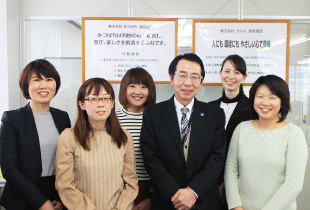 カード制作の内製化によってコスト・時間ともに負担が軽減！